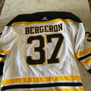 Men’s XL Adidas Patrice Bergeron NHL jersey
